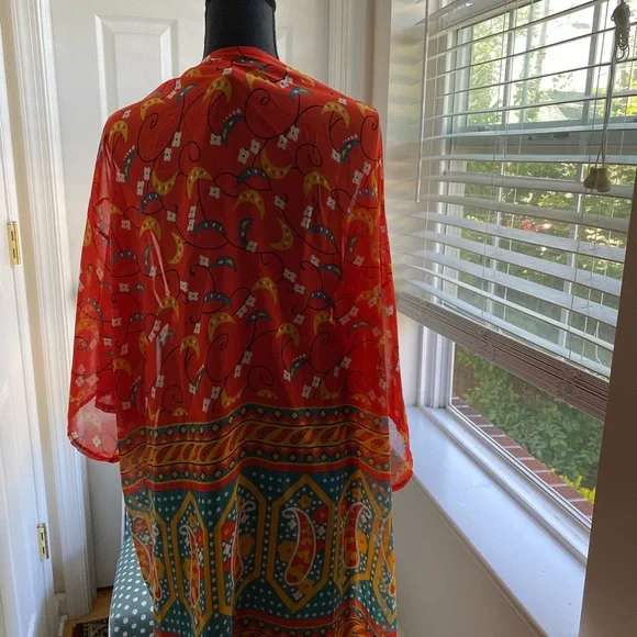 Kimono - Picture 2 of 2